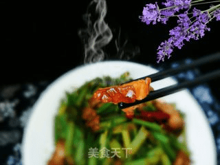 芹菜炒回锅肉怎么做