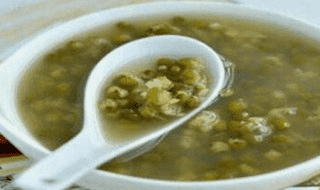 绿豆用水煮7分钟最解毒吗？ （绿豆在水里煮2分钟能去掉什么热量？） 